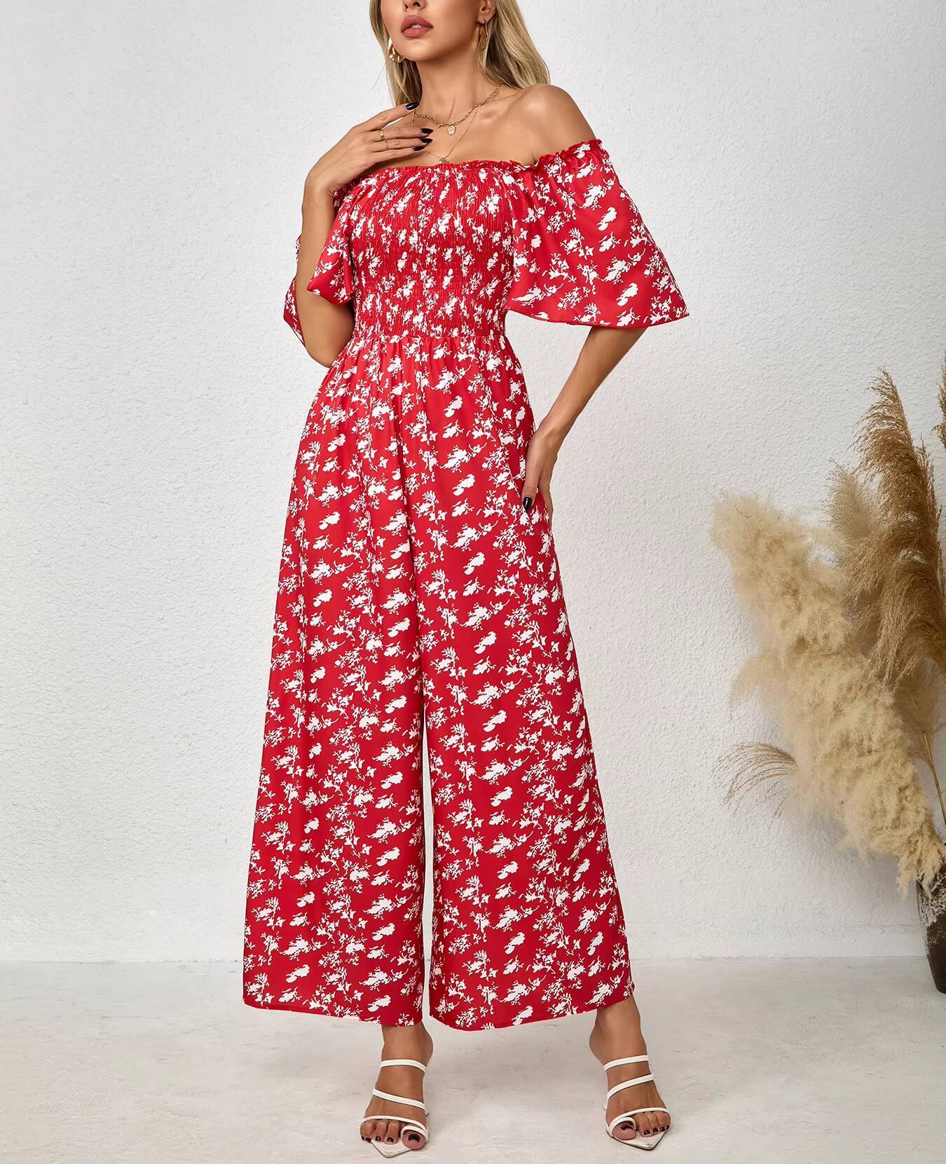 Macacão Feminino Vermelho com  - Romper Floral Print avaliação e preço